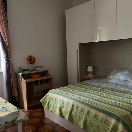 Il Cortile Single & Double In No Отель типа 